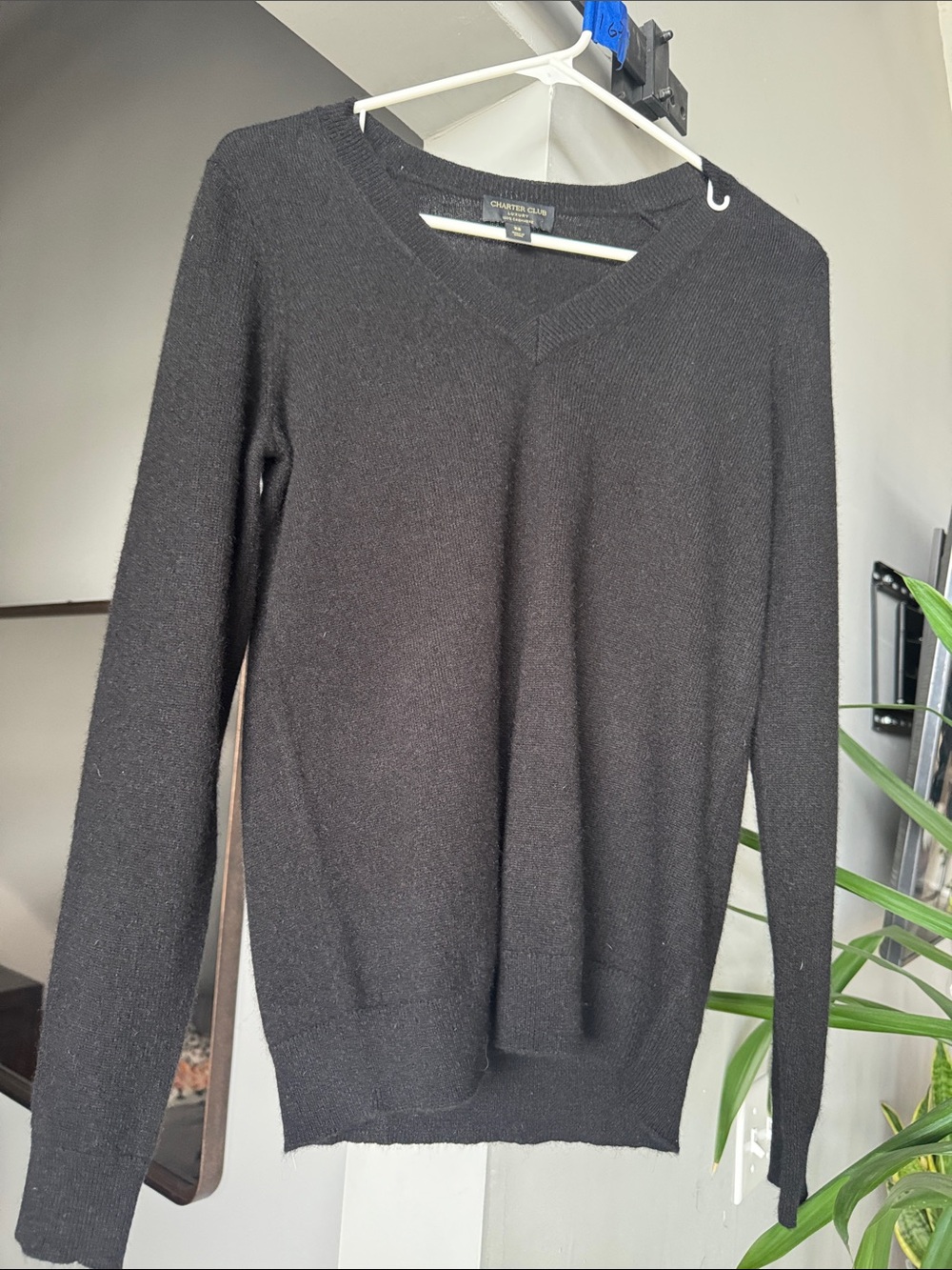 Cashmere v-neck Sweater
